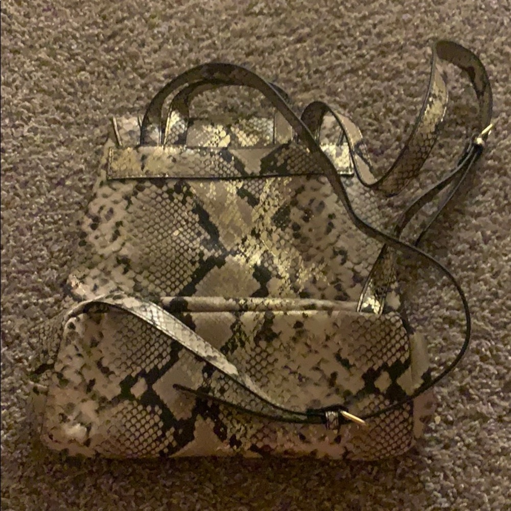 Express Snake Skin Backpack - Picture 2 of 3